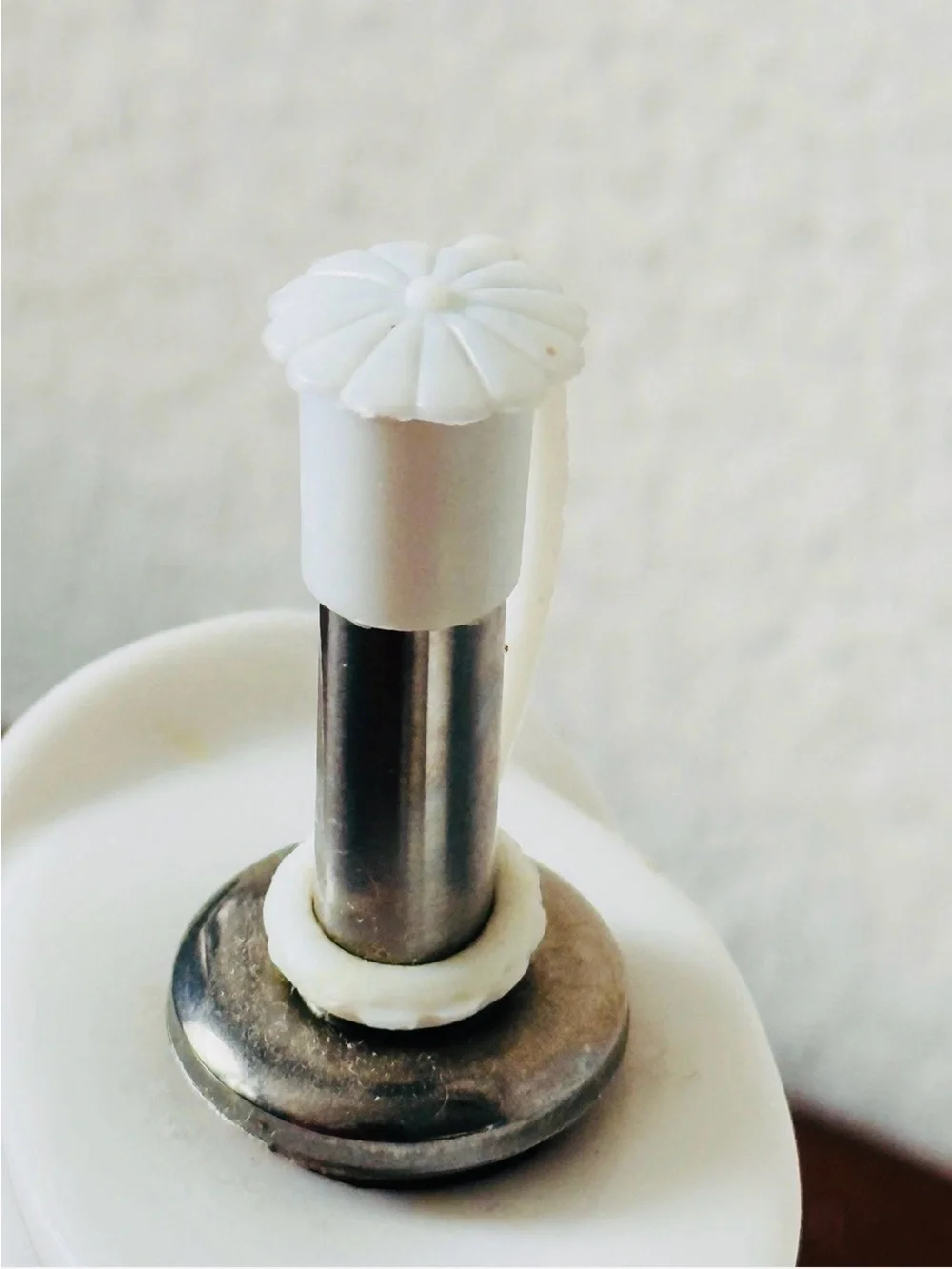 N/A sleek white